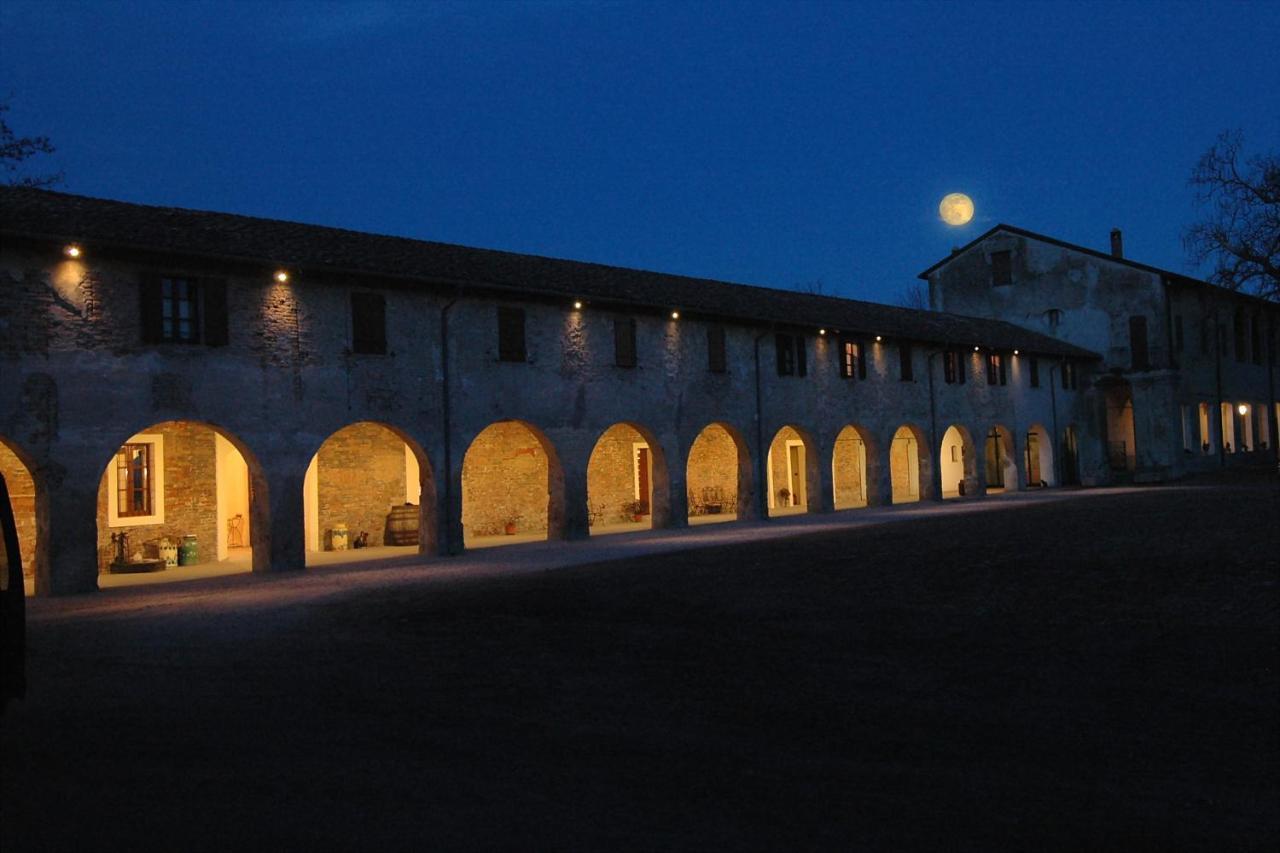 Вилла Antica Grancia Benedettina Колорно Экстерьер фото